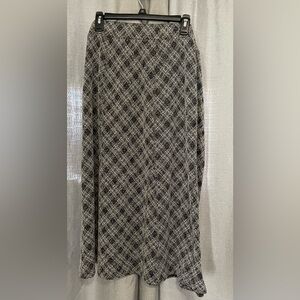 Avenue Skirt